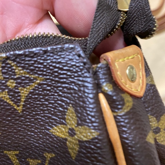 Eva Monogram - Picture 11 of 16